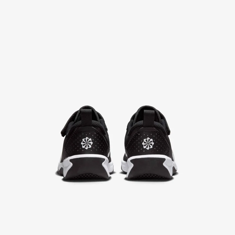 Nike Kids' Omni Multi-Court Shoes